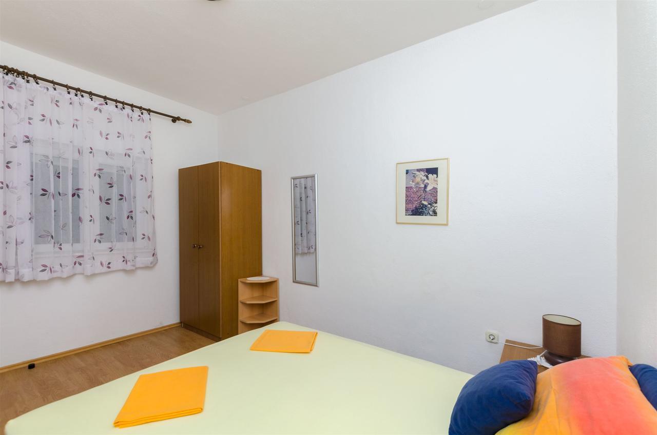 Apartments Zdenka オミシュ エクステリア 写真