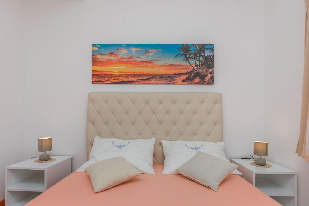 Apartments Zdenka オミシュ エクステリア 写真